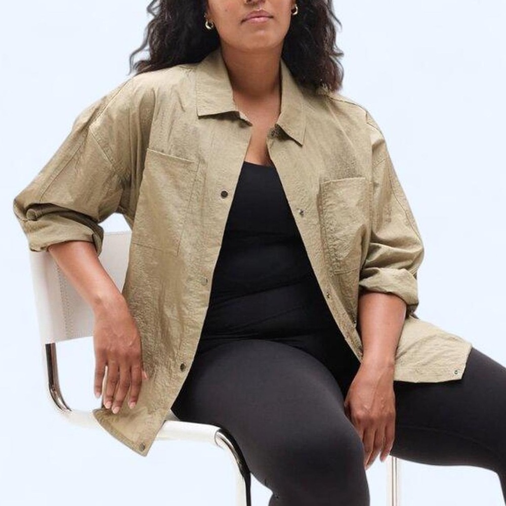 Athleta Lunar Sheen Windbreaker Jacket Beige L Utility Hike Travel Gorpcore NWOT